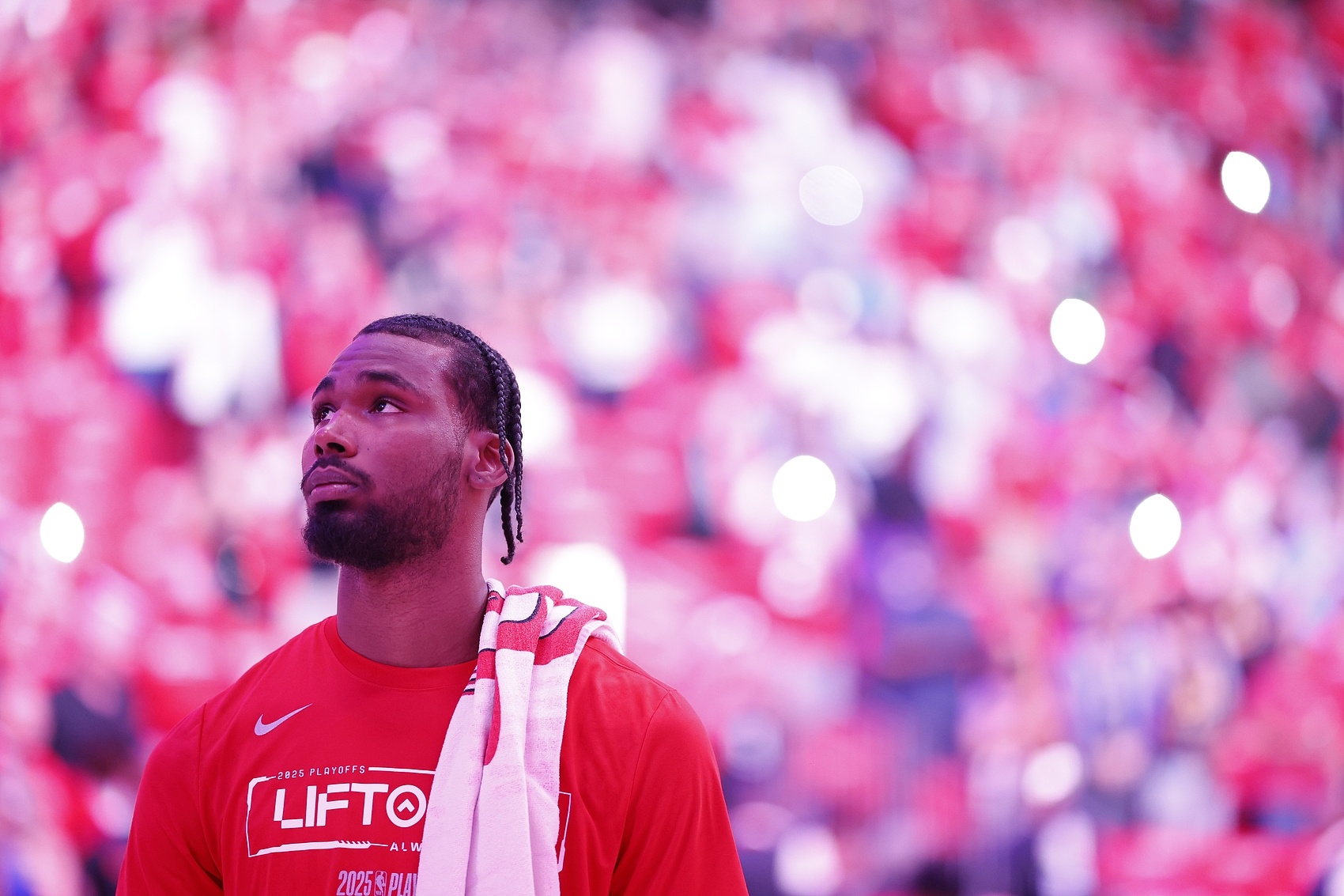 伊森谈扔毛巾吃T：当时我有点失控 为了团队我要做好自我控制