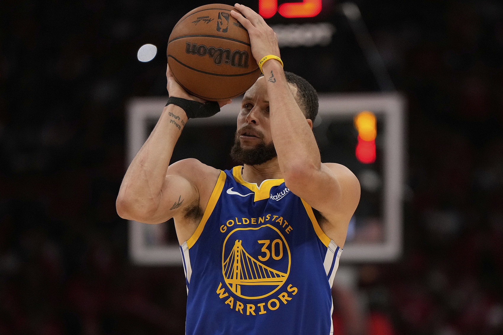 库里评价巴特勒的INS：精英级别的 我知道我得打出高水平才能赢球