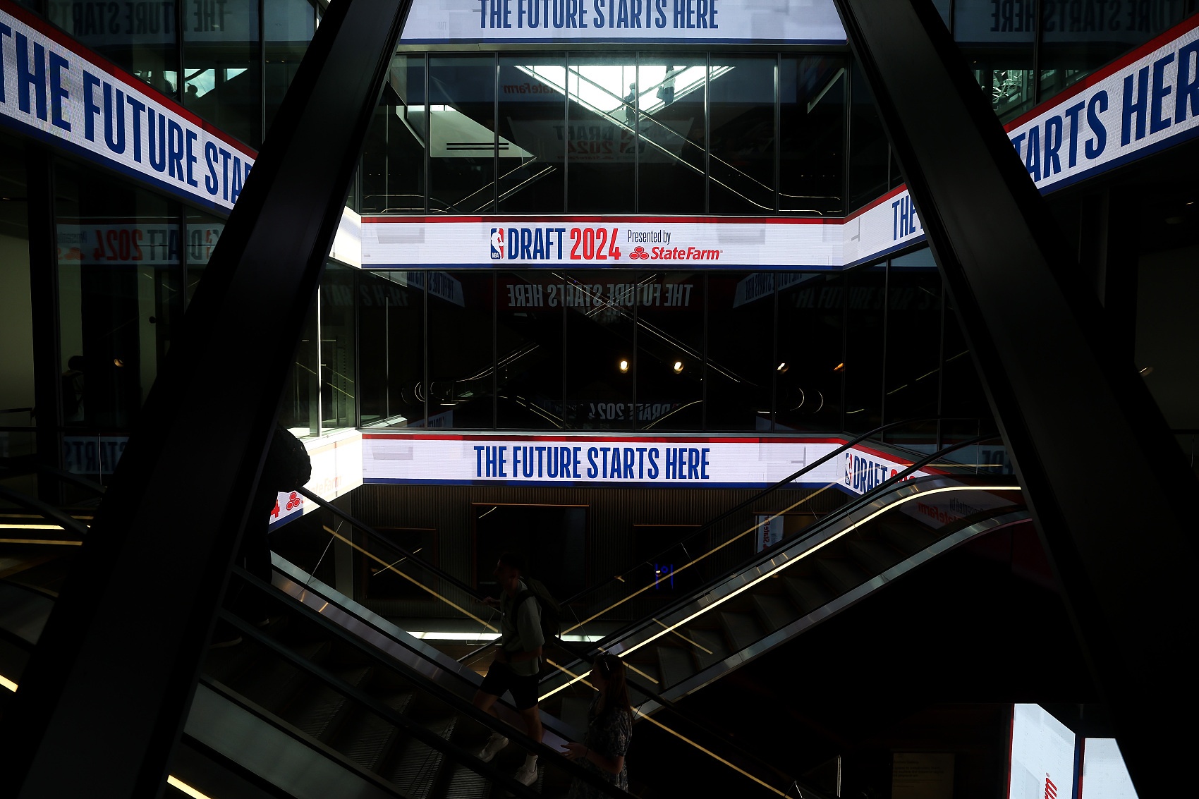 美记：选秀大会首日将是整个休赛期交易最活跃最繁忙的一天