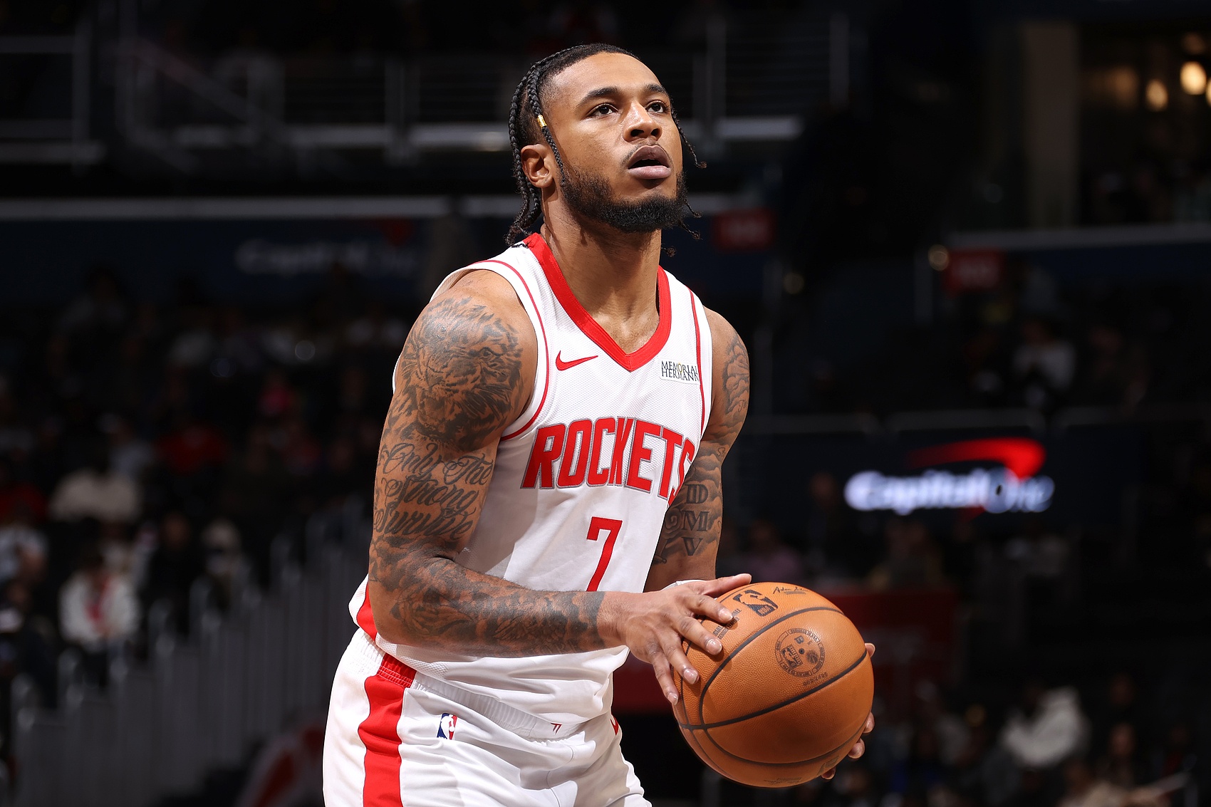 TA记者：乌度卡曾多次敦促白魔要更团队 但他始终不满上场时间