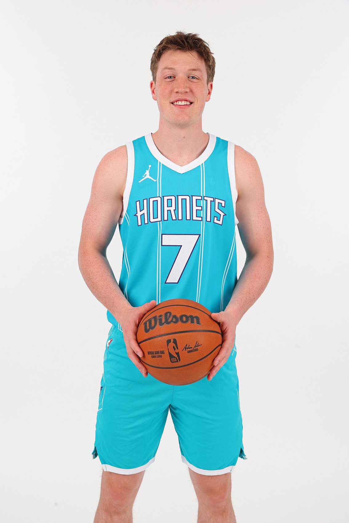 黄蜂夏联主帅：克尼佩尔找到了节奏流畅感 现在打得更自如了