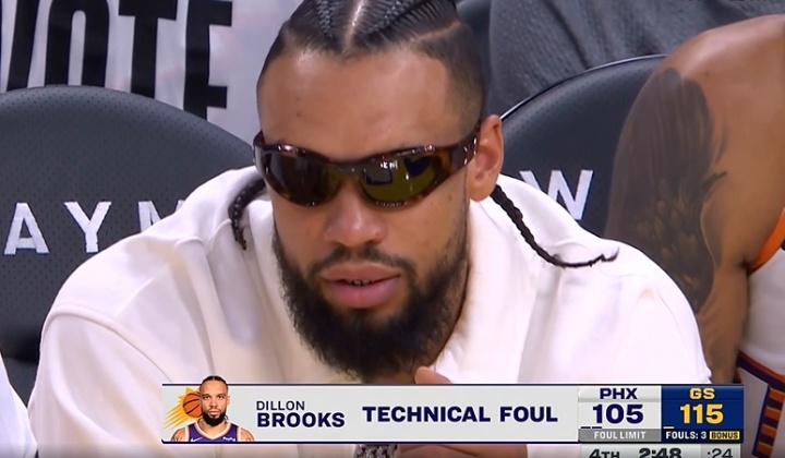 狄龙穿便装吃到技犯！送勇士一罚 追梦开心地笑了