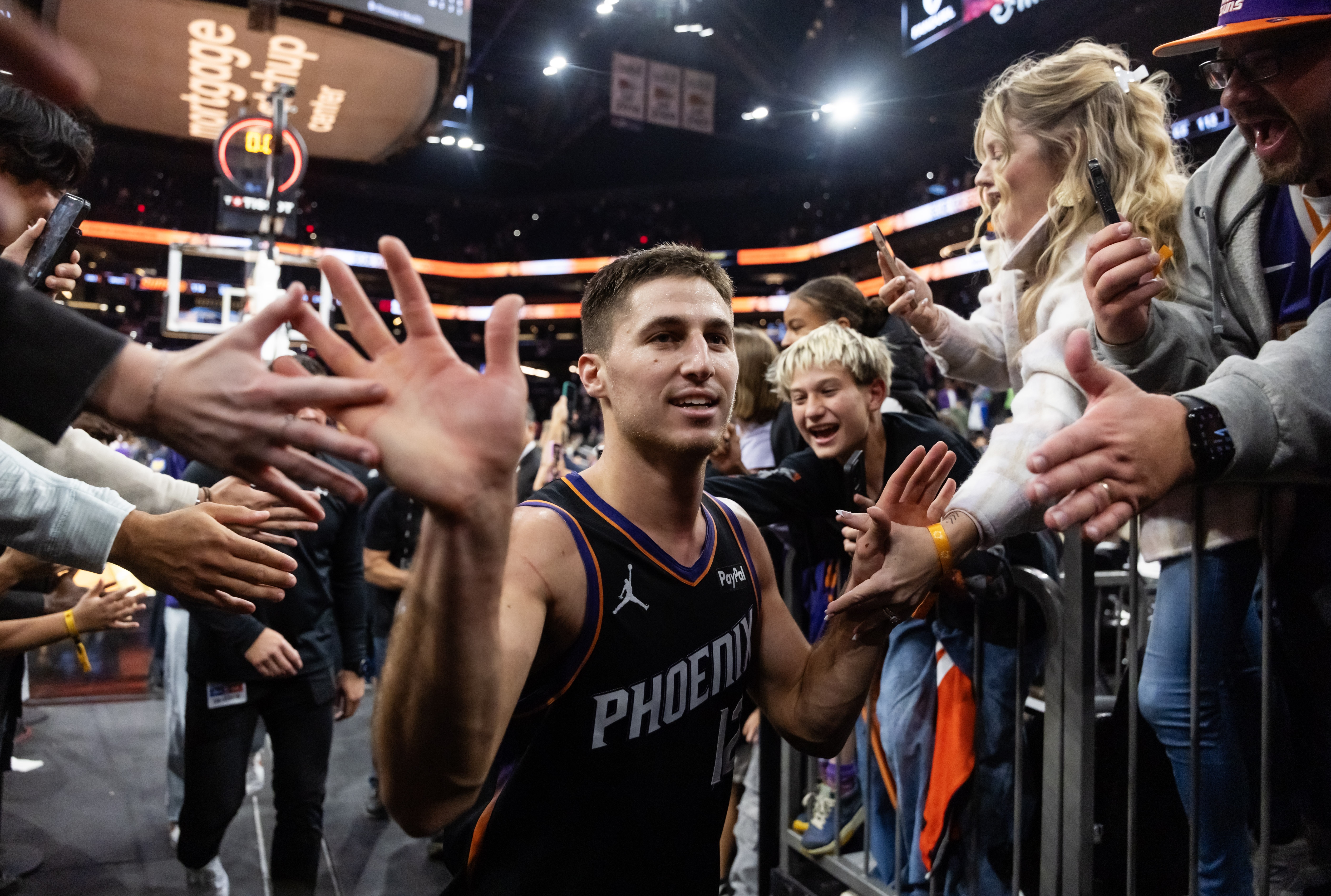 我也是双冠后卫!吉莱斯皮末节16分 8记三分砍生涯新高28分4板5助