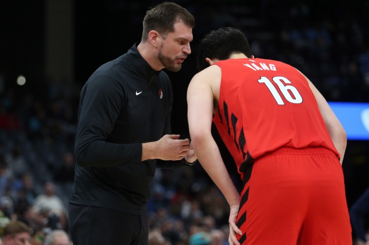 逐渐坐稳轮换?杨瀚森连续两场出战13+分钟 投篮5中1欠缺一点!